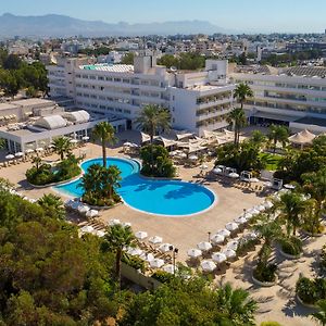 Hilton Nicosia Ξενοδοχείο Exterior photo