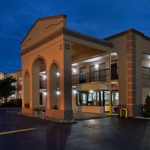 Super 8 By Wyndham Knoxville West/Farragut Exterior photo