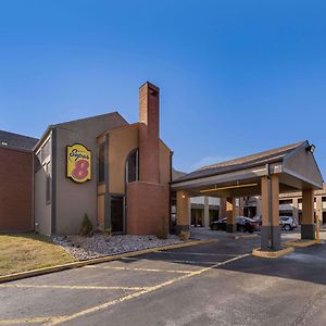 Super 8 By Wyndham Kansas City Airport North Μοτέλ Exterior photo