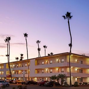 Super 8 By Wyndham Santa Barbara/Goleta Ξενοδοχείο Exterior photo