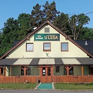 Restaurace A Penzion U Lesa Ξενοδοχείο Havířov Exterior photo