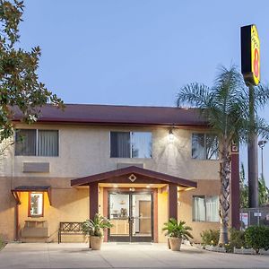 Super 8 By Wyndham Selma/Fresno Area Ξενοδοχείο Exterior photo