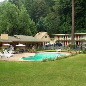 Quality Inn & Suites Santa Cruz Mountains Ben Lomond Exterior photo