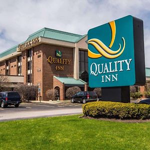 Quality Inn Schaumburg - Chicago Near The Mall Exterior photo