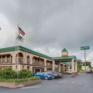 Quality Inn Mt Pleasant Mount Pleasant Exterior photo