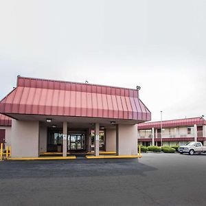 Red Roof Inn Reading Exterior photo