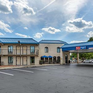 Econo Lodge Fayetteville Exterior photo