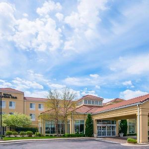 Hilton Garden Inn Ουιτσιτά Exterior photo