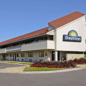 Days Inn By Wyndham Όβερλαντ Παρκ Exterior photo