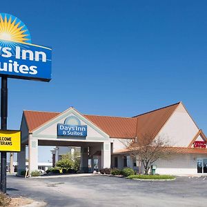 Days Inn & Suites By Wyndham Kokomo Exterior photo