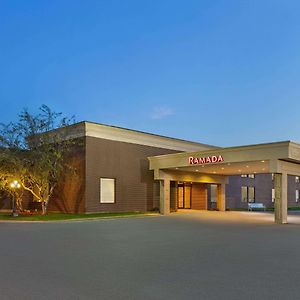 Ramada By Wyndham Fredericton Ξενοδοχείο Exterior photo