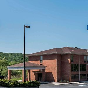 Comfort Inn Pine Grove I-81 Hershey Area Exterior photo