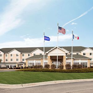 Hilton Garden Inn Dubuque Downtown Exterior photo