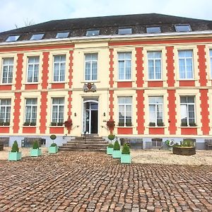 Chateau De Moulin Le Comte Bed and Breakfast Aire-sur-la-Lys Exterior photo