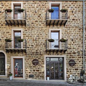 Notti O' Tunn Luxury Rooms In Centro Geraci Siculo Exterior photo