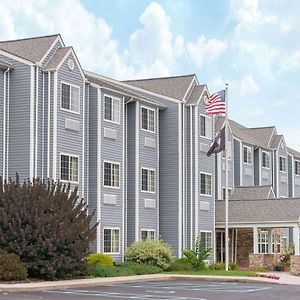 Microtel Inn & Suites By Wyndham Hazelton/Bruceton Mills Exterior photo