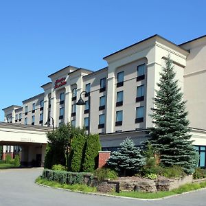 Hampton Inn & Suites Λαβάλ Exterior photo