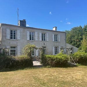 Country 4 Bed House With Private Heated Pool Βίλα Dampierre-sur-Boutonne Exterior photo