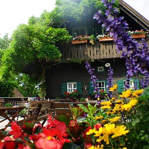 Weingut Buschenschank Schneiderannerl Bed and Breakfast Gleinstätten Exterior photo