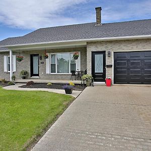 Gite La Nuitee Bed and Breakfast Coaticook Exterior photo