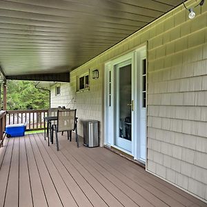 Indian Lake Retreat With Wet Bar And Covered Deck Βίλα Stoystown Exterior photo