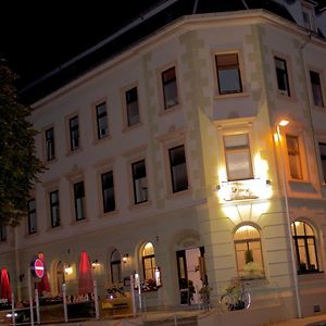 Traditionsgasthaus Goldener Loewe Riesa Restaurant & Pension Ξενοδοχείο Exterior photo