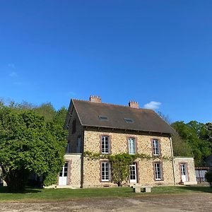 Ferme De La Trousse Bed and Breakfast Ocquerre Exterior photo