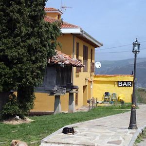 Casa Faruxo Ξενοδοχείο Cangas De Narcea Exterior photo