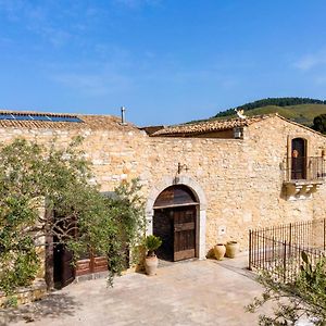 Masseria Fortificata Lo Zafferaneto Ξενοδοχείο Buccheri Exterior photo