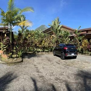 Aunty Arenal Lodge La Fortuna Exterior photo