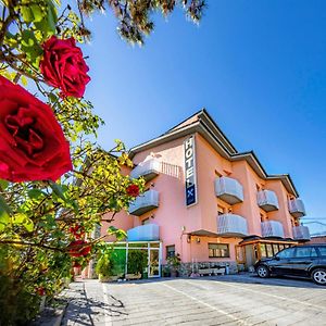 Hotel Restaurante La Glorieta Σέου δ' Ουρζέλ Exterior photo