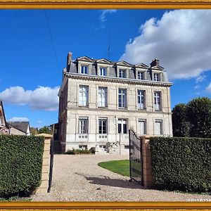 Fief Des 3 Guillaume Chambres D'Hotes Ecouis Exterior photo