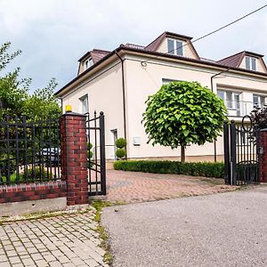 Podlaska Oaza - Dom Caloroczny Z Sauna. Βίλα Pulazie-Swierze Exterior photo