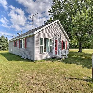 Pet-Friendly And Peaceful Northern Michigan Gem Βίλα Newberry Exterior photo