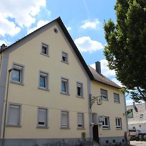 Gasthaus Zum Ritter Ξενοδοχείο Karlsdorf-Neuthard Exterior photo