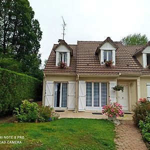 Chambre D Hote A 20 Min De Versailles Ξενοδοχείο Le Mesnil-Saint-Denis Exterior photo