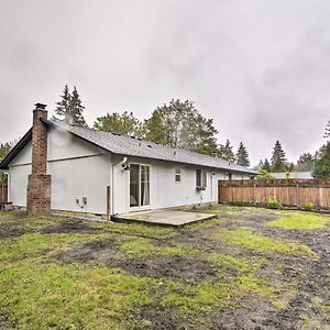 Lovely Vancouver Retreat With Home Gym! Exterior photo