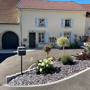 Chez La Rose Luxueuse Cottage Avec Jacuzzi Rouvres-la-Chétive Exterior photo