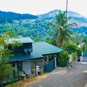 Jayathma Guest Διαμέρισμα Peradeniya Exterior photo