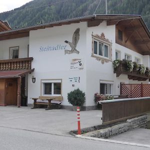 Pension Steinadler Bed and Breakfast Neustift im Stubaital Exterior photo