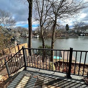 Cozy Cabin On The Lake W/ Hottub Βίλα Hopatcong Exterior photo