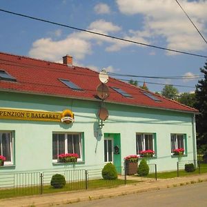 Penzion U Balcarky Ξενοδοχείο Ostrov u Macochy Exterior photo