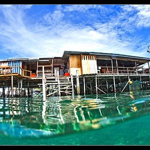 Spheredivers Scuba & Leisure Ξενοδοχείο Mabul Island Exterior photo