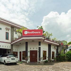 Reddoorz Syariah @ Jalan Panglima Polim Lampung Ξενοδοχείο Μπαντάρ Λαμπούνγκ Exterior photo