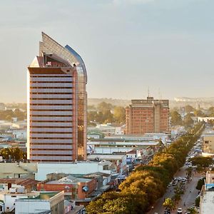 Hilton Garden Inn Society Business Park Λουσάκα Exterior photo