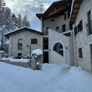 La Loggia Luxury Διαμέρισμα Rocca di Mezzo Exterior photo