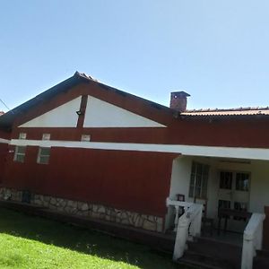 Knowledge For Change House Ξενοδοχείο Fort Portal Exterior photo