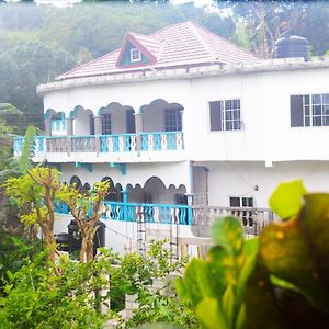 Robin Hood Guest House Πορτ Αντόνιο Exterior photo