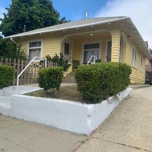 Ruth House Original Craftsman Pets, Walk To State St. Βίλα Σάντα Μπάρμπαρα Exterior photo