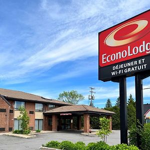 Econo Lodge Airport Quebec Exterior photo